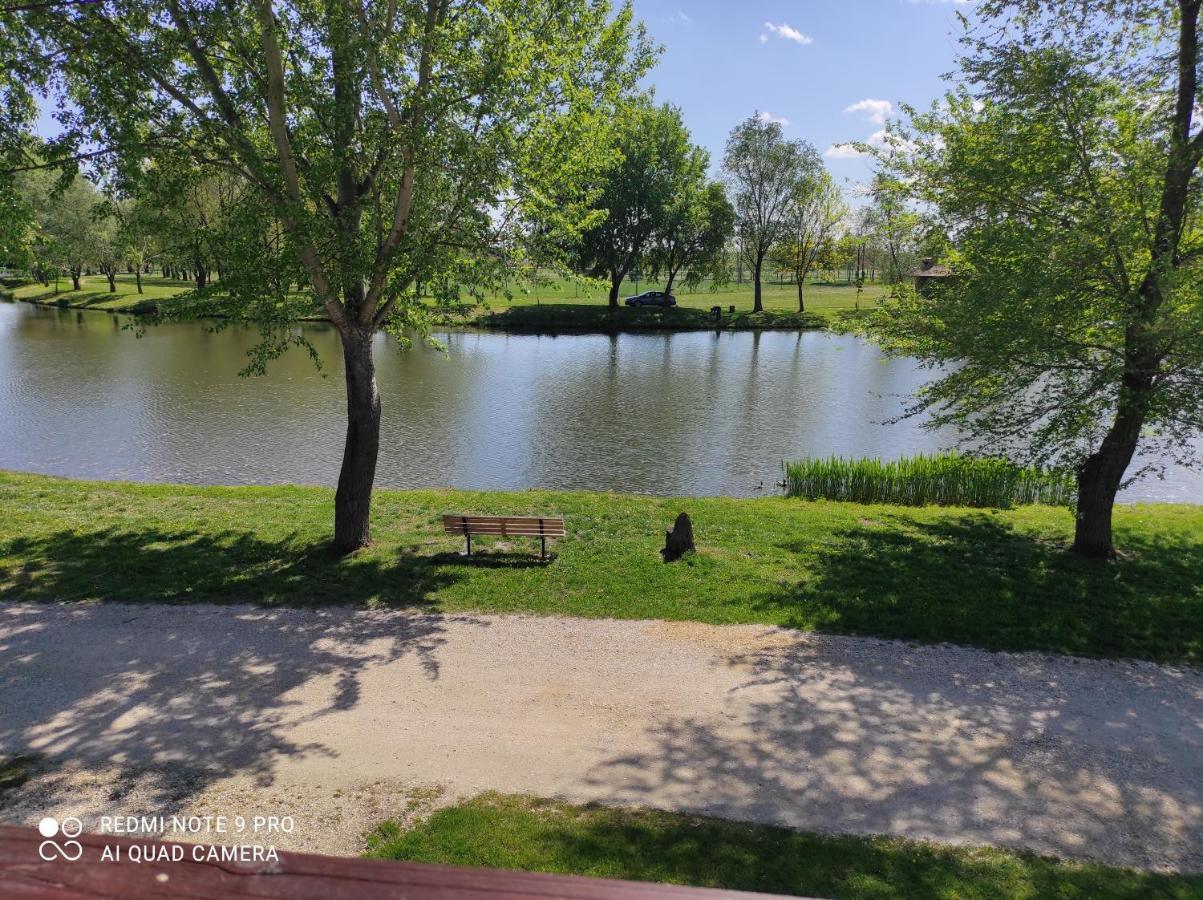 Levendula Haz Villa Lipót Buitenkant foto