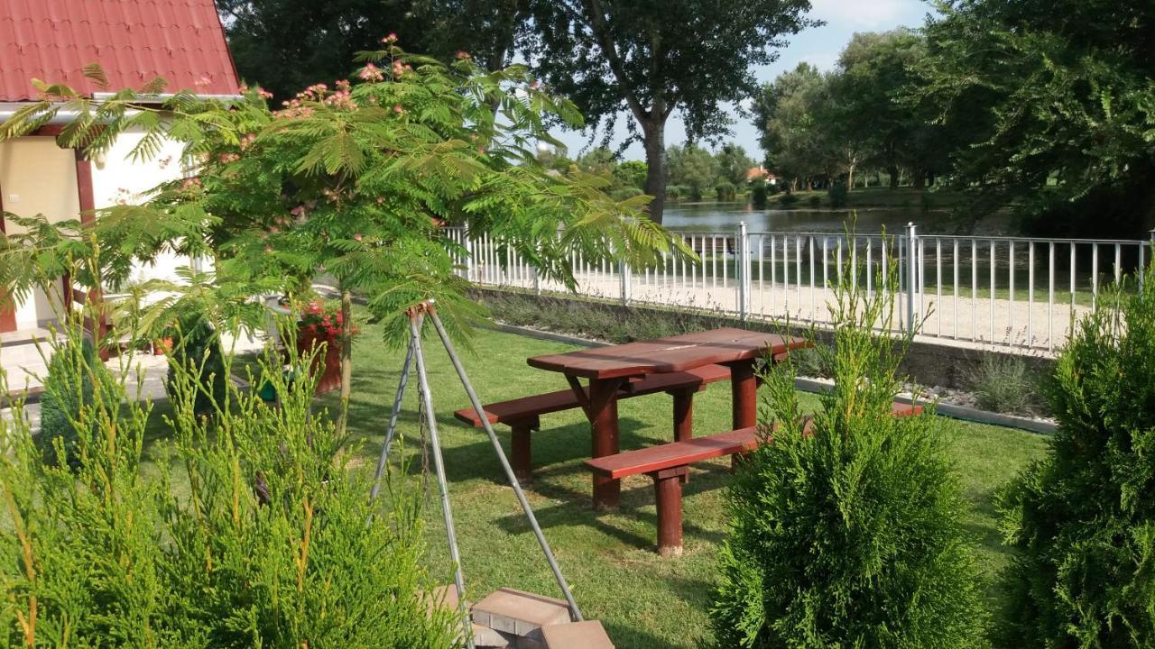 Levendula Haz Villa Lipót Buitenkant foto